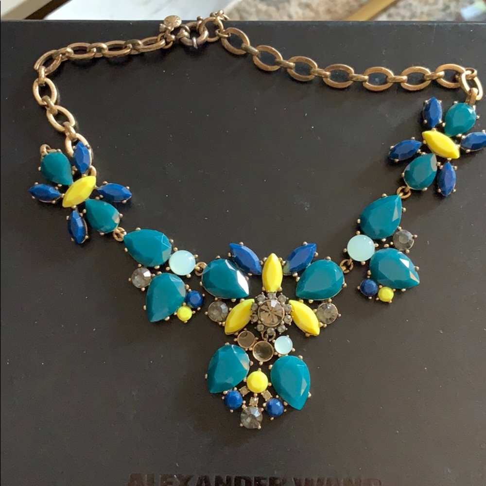 Statement necklace